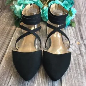JOURNEE Marlee Black Faux Suede Flat 8.5M