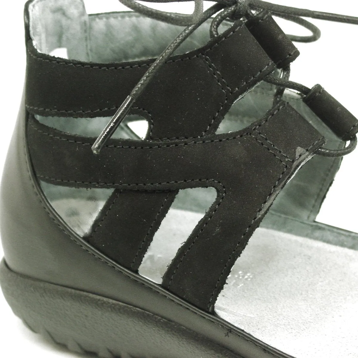 Kata Black Velour