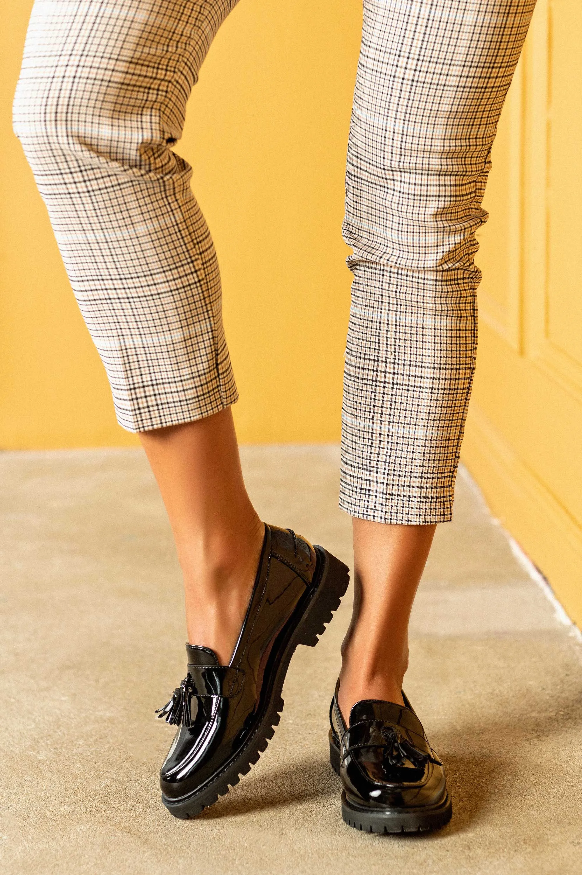 Loafers with tassels