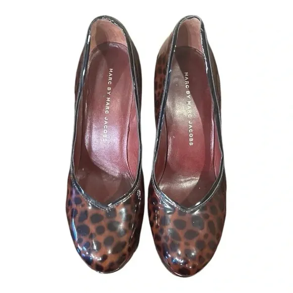 Marc By Marc Jacobs Brown Patent Leopard Print Platform Pumps Fancy Feline  6.5