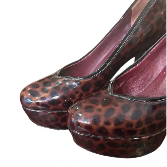 Marc By Marc Jacobs Brown Patent Leopard Print Platform Pumps Fancy Feline  6.5