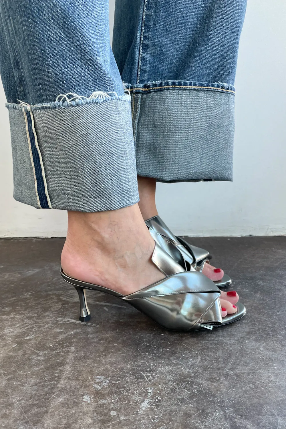 Metallic Bow Kitten Heel