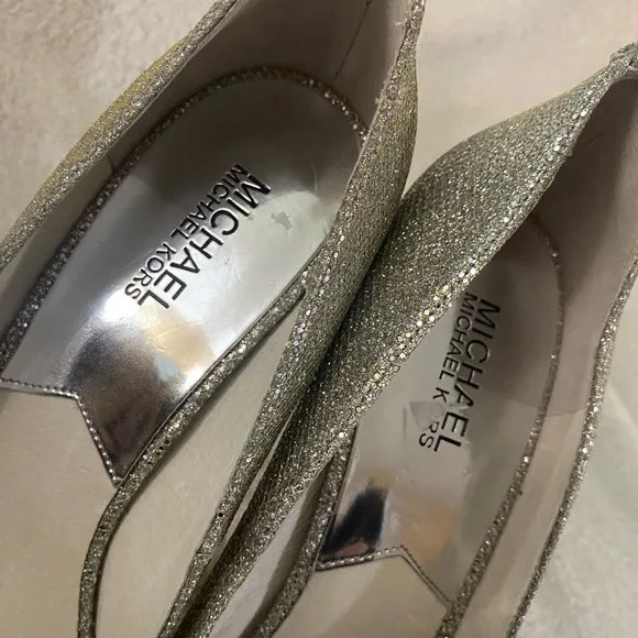 MICHAEL KORS silver heels *NEW*