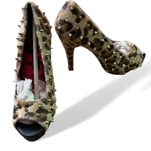 New Abbey Dawn Size 6 Peephole Platform Leopard Spiked Heels