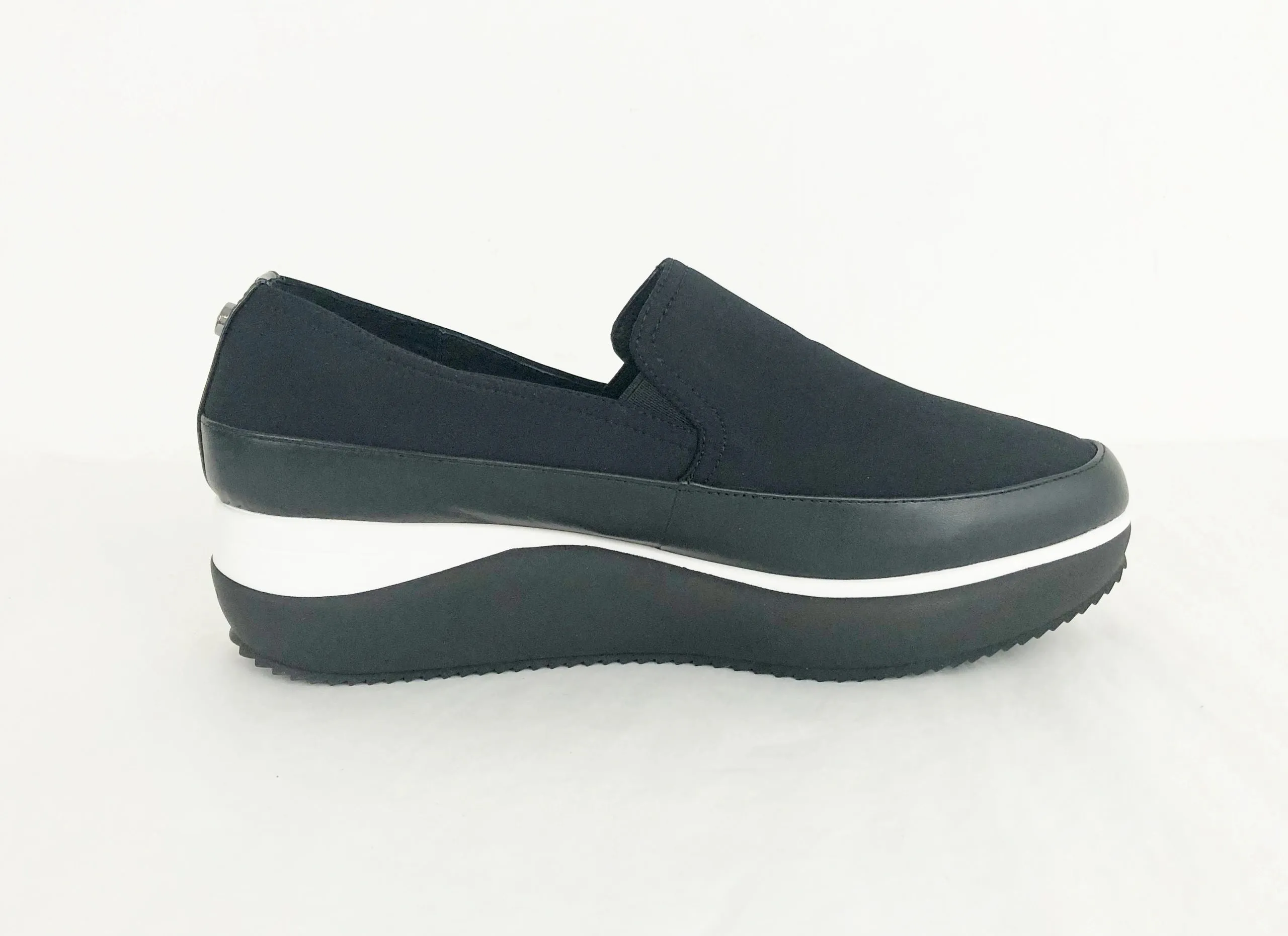 NEW Donald Pliner Lizzee Slip On Size 8.5