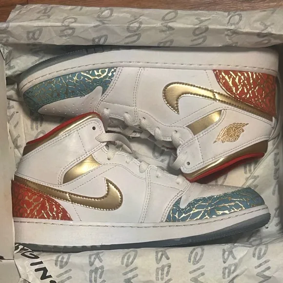 Nike Air Jordan 1 Mid SS (GS) shoes