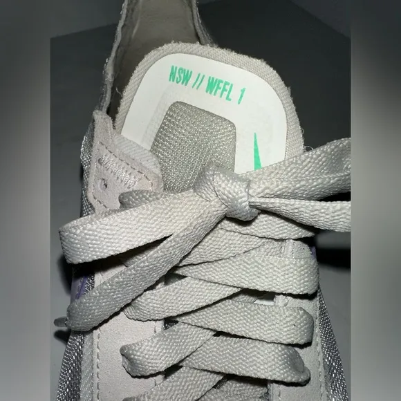 Nike NSW WFFL 1 Waffle 1 Shoes White/green/lilac Size women’s 8.5