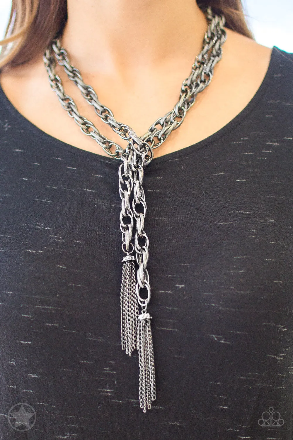 Paparazzi SCARFed for Attention Necklace Gunmetal
