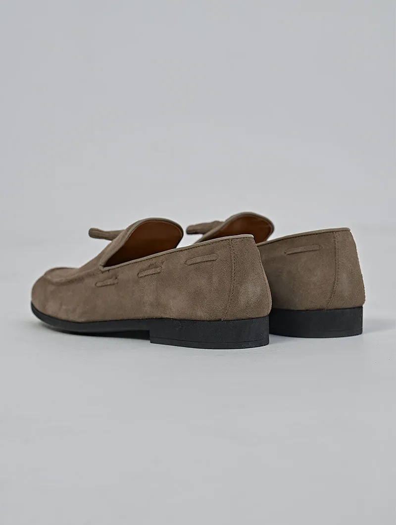 RAFFAELLO LOAFERS IN BEIGE