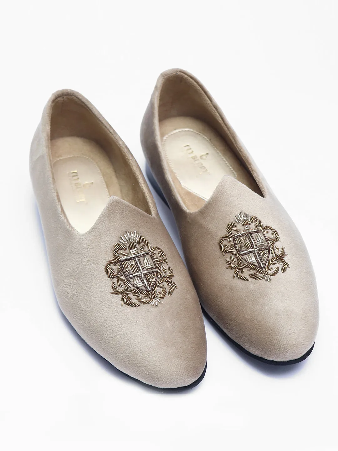 Refined Whitish Work Heavy Jooti for Men