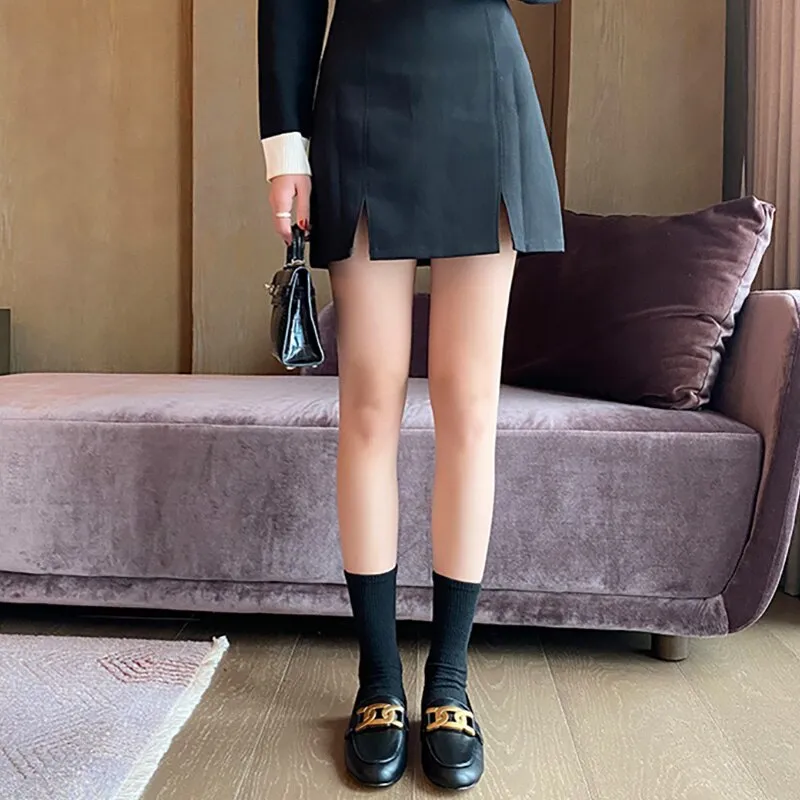 Retro British Style Metal Flat Shoes