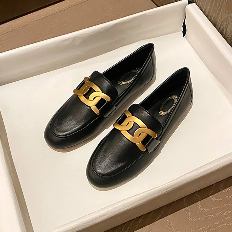 Retro British Style Metal Flat Shoes