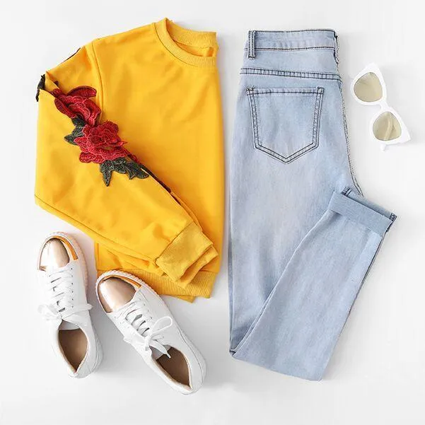 Rose Applique Sweatshirt