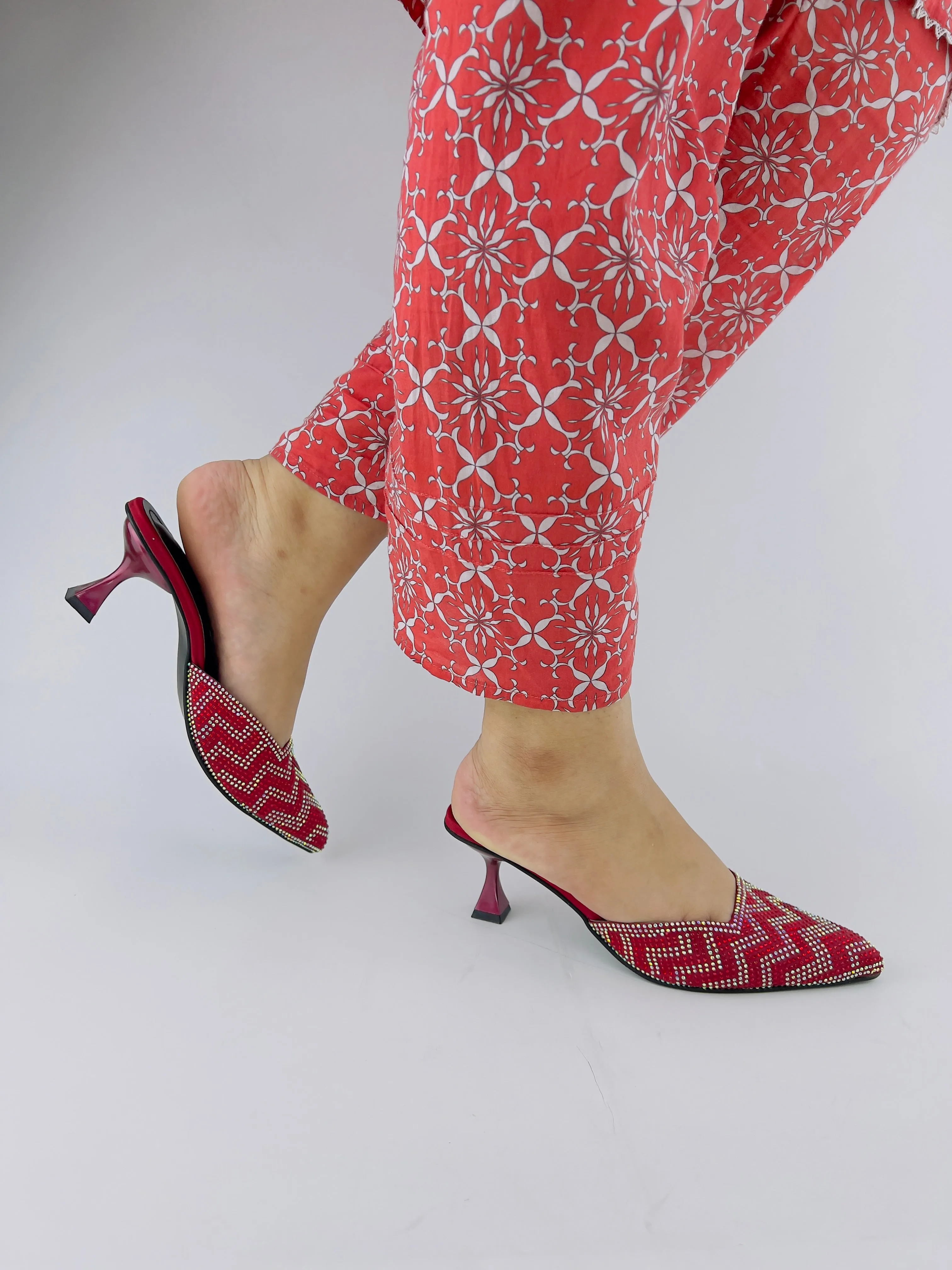 Ruby Diamond Stones Studded Embroidery Kitten Heel - 12003