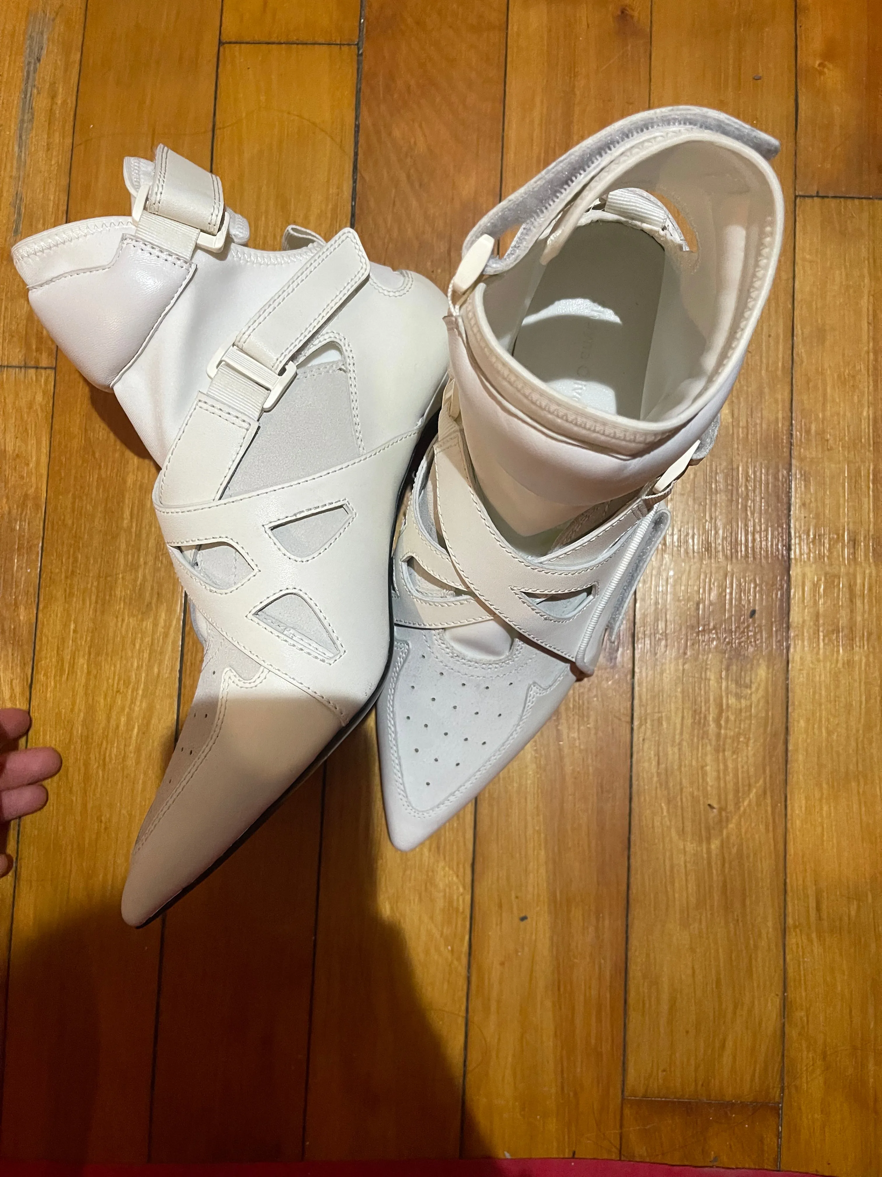 Shayne Oliver air pump kitten heels