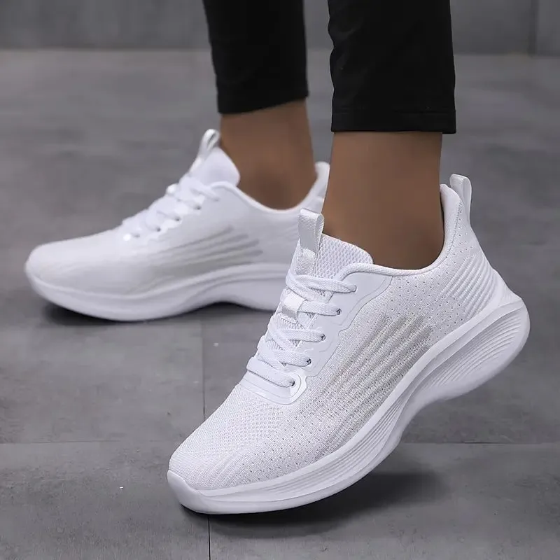 SOLID COLOR ORTHOPEDIC SNEAKERS