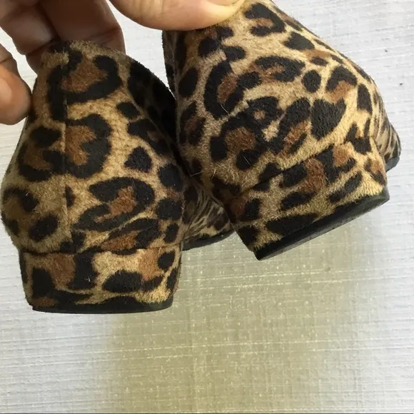 Stuart Weitzman Leopard Print Shoes Size 7