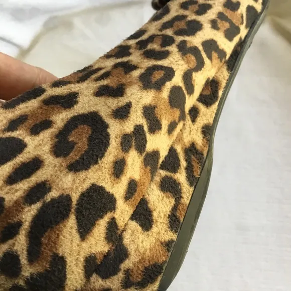 Stuart Weitzman Leopard Print Shoes Size 7