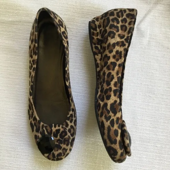 Stuart Weitzman Leopard Print Shoes Size 7