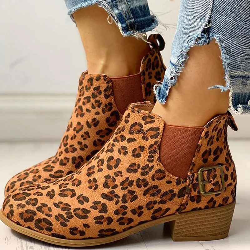 Suede Design Chunky Heeled Boots