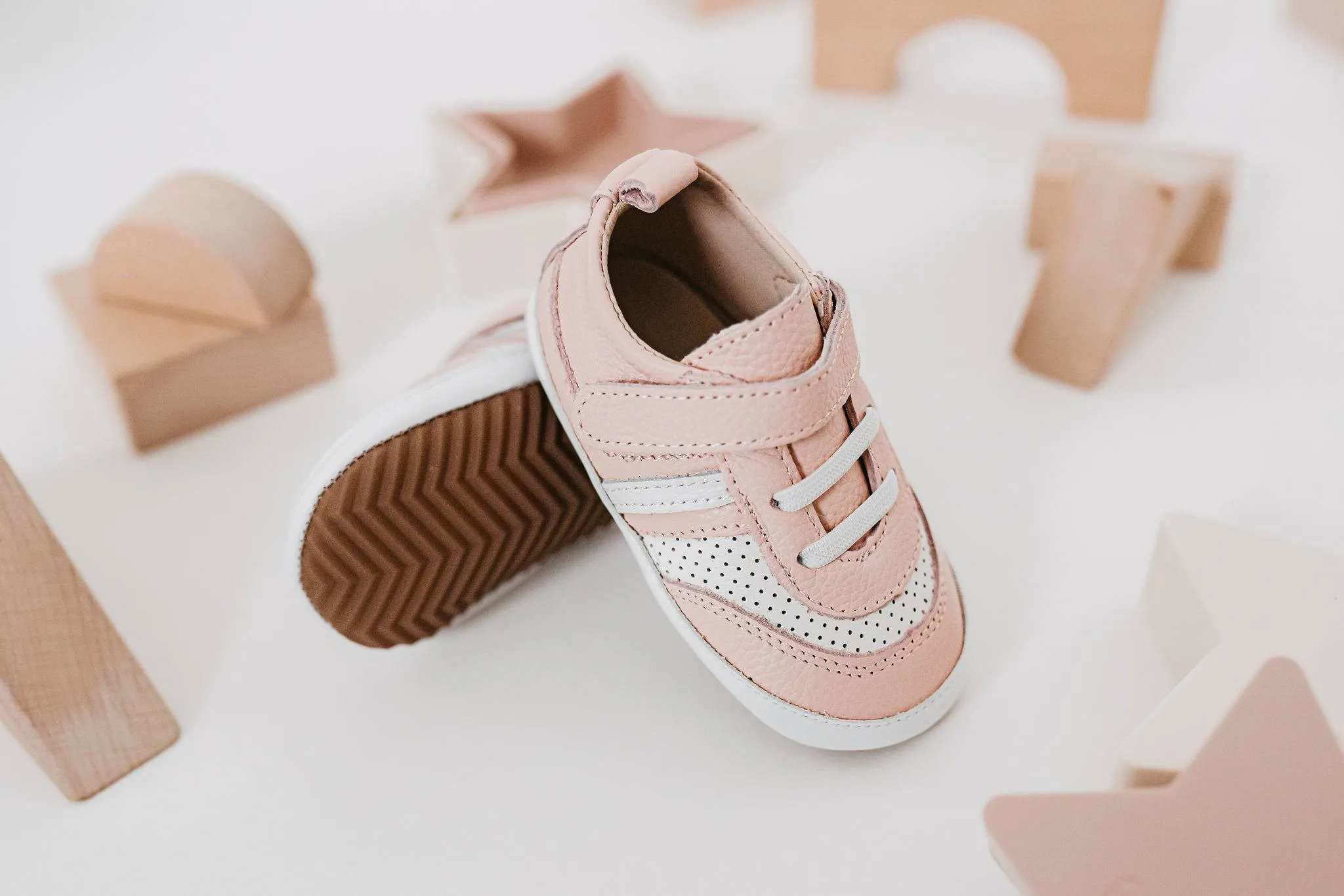 The Henry Low Top