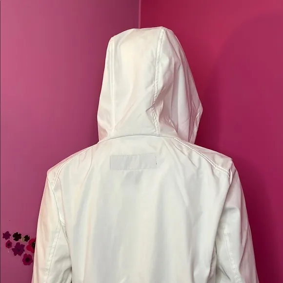 Tommy Hilfiger Ladies' Lightweight Windbreaker for white size medium