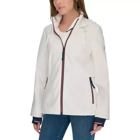 Tommy Hilfiger Ladies' Lightweight Windbreaker for white size medium