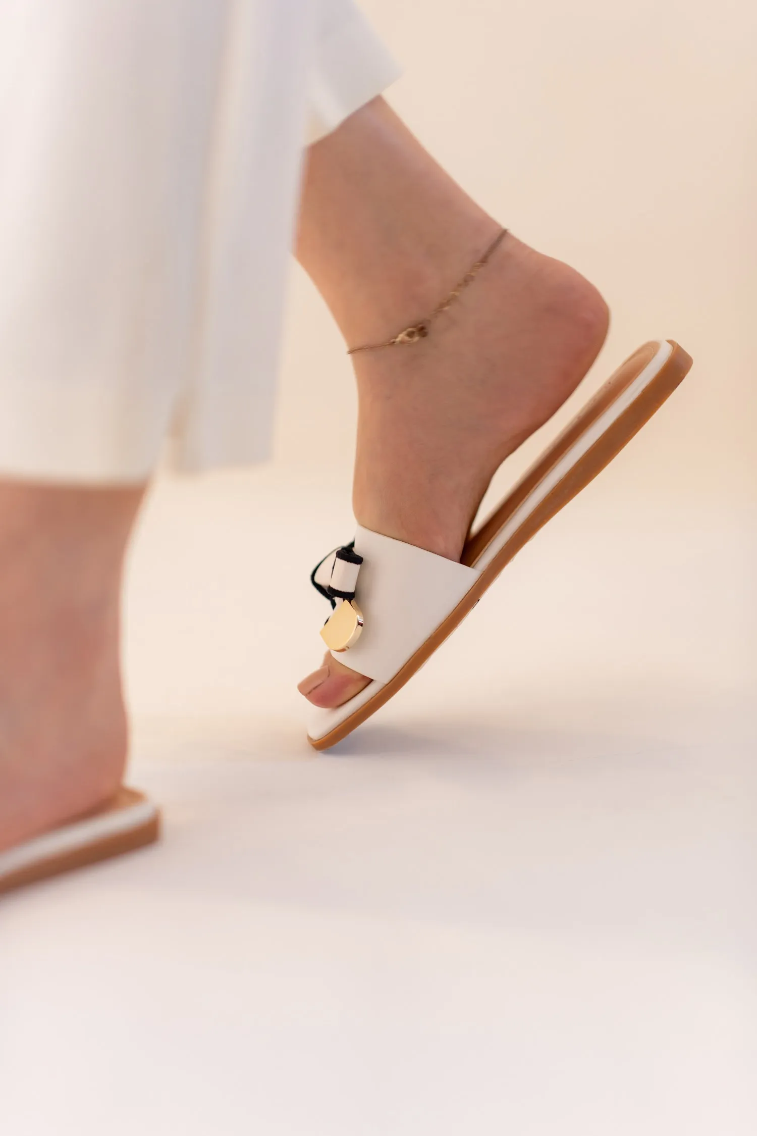 White Bow Flats