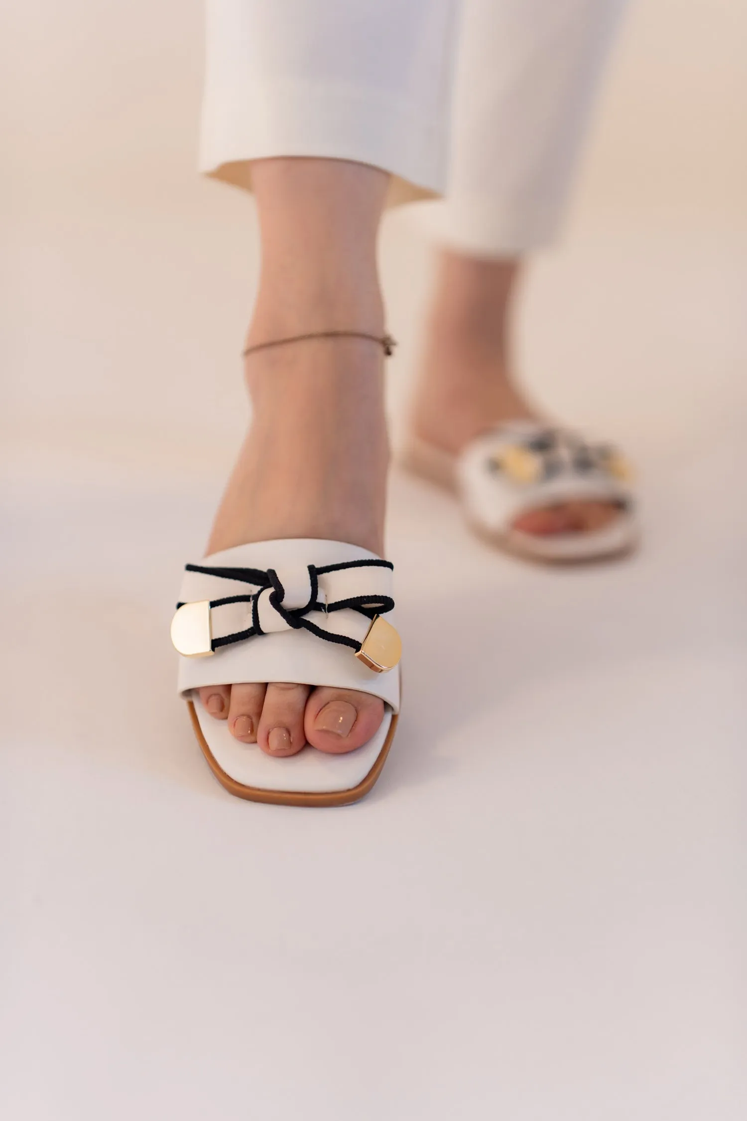 White Bow Flats