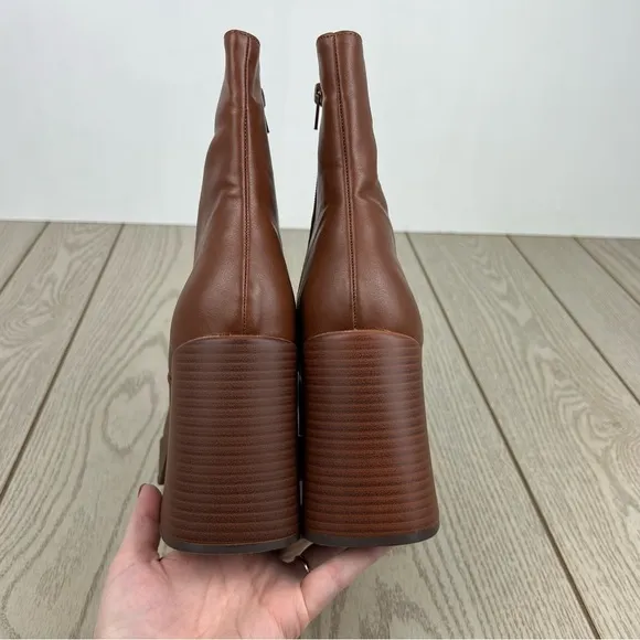 Wild Pair Women's Stellaa Platform Booties 9M Cognac Smooth Faux Leather $90