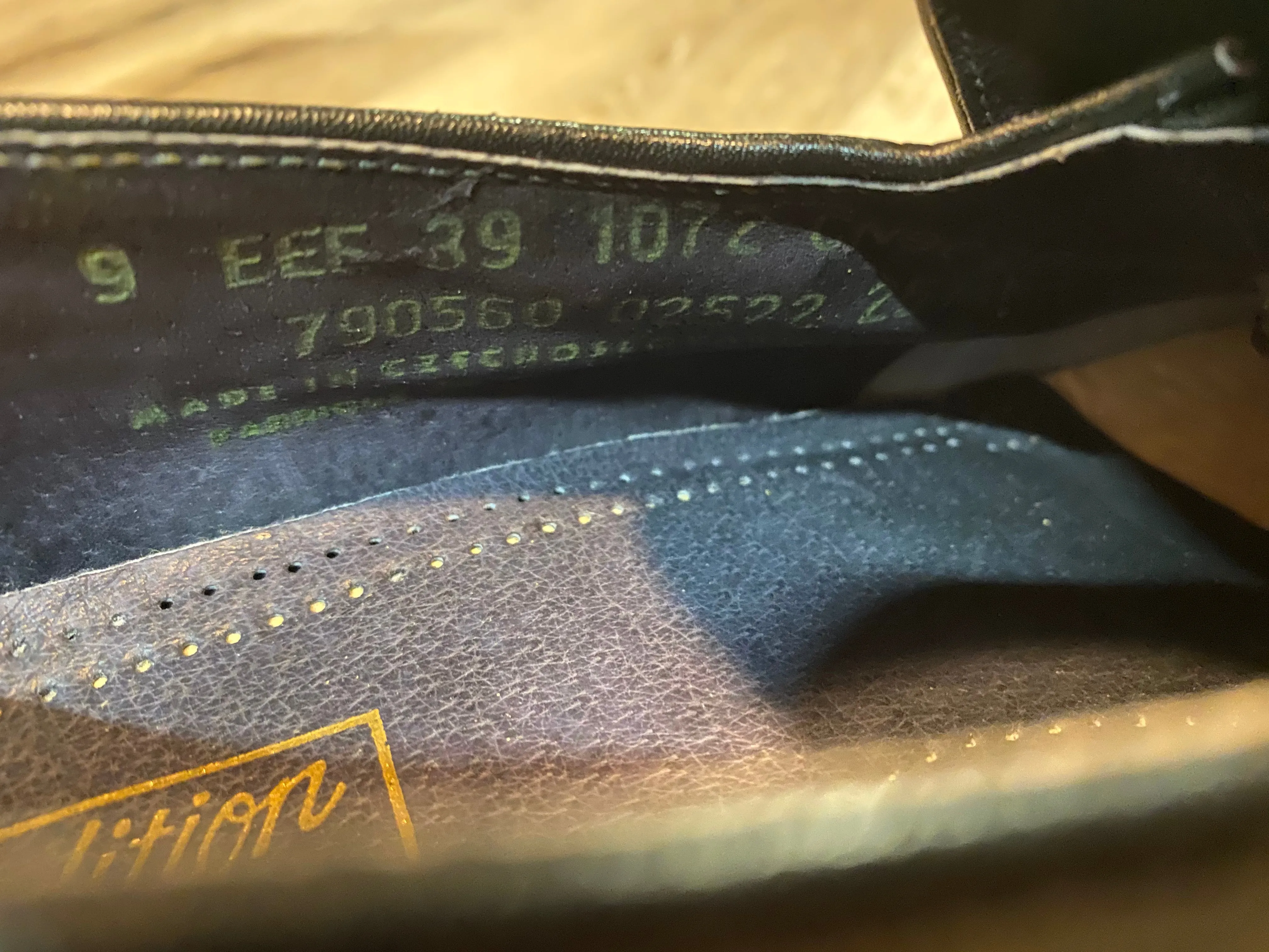 Wingtip Brogue Tradition Loafer Shoes 7M 39/40 (Czechoslovakia)