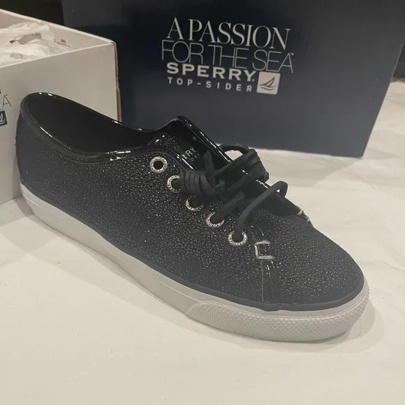 Woman’s Sperry topsiders glitter black size 5.5