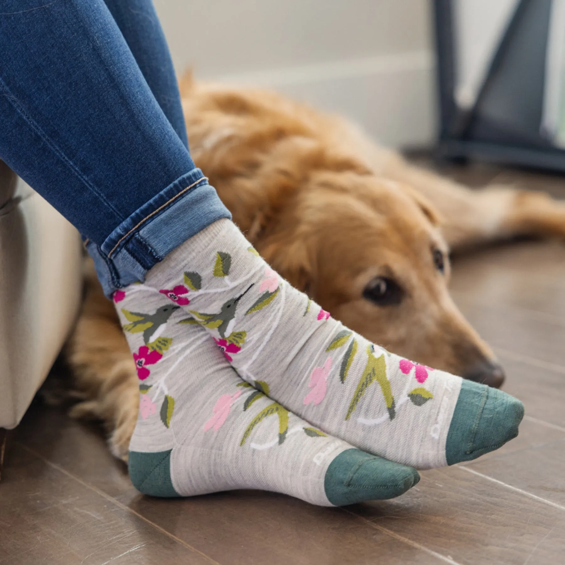 Women's Birds of a Feather Crew Lightweight Lifestyle Sock - 6121
