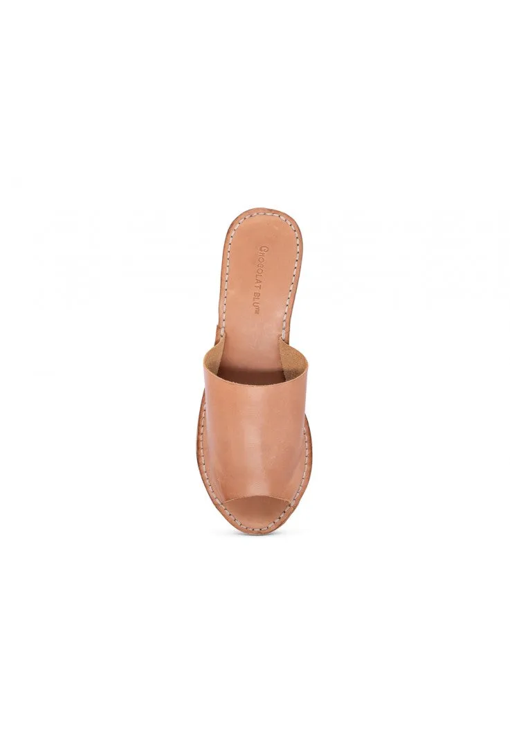 WOMEN'S CHOCOLAT BLU GLOREY IN CAMEL DRESS WEDGE