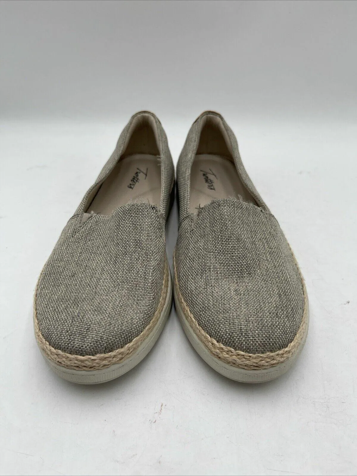 Women’s Trotters Accent Espadrille Slip-On Grey Size 9.5W - Very Good
